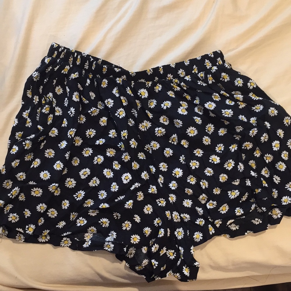 LF flowy flower shorts